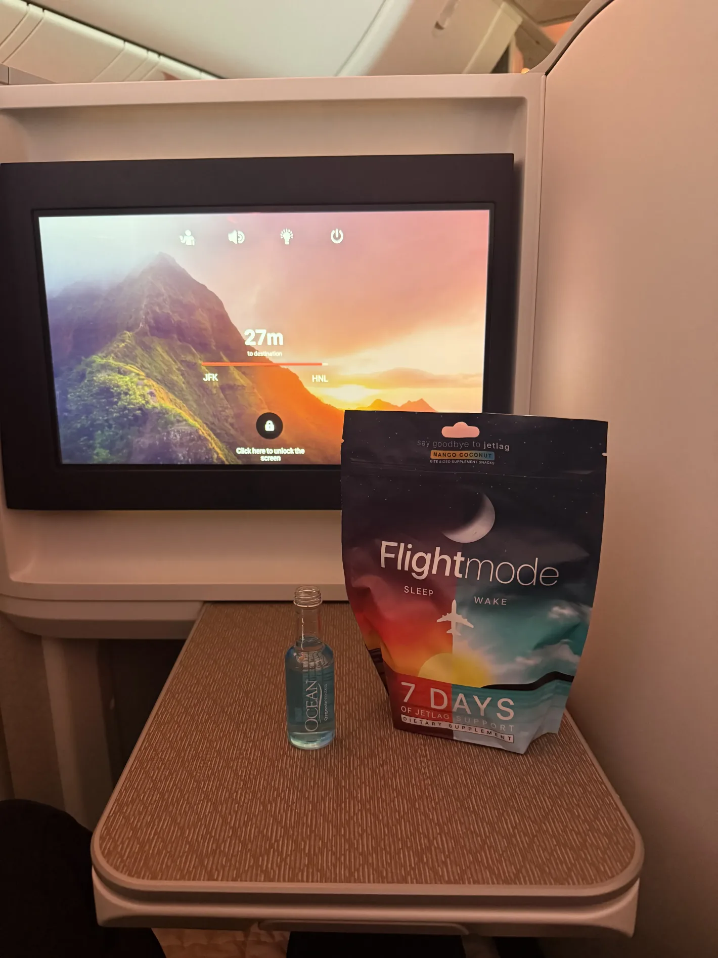 Flightmode customer photo with supplement pack
